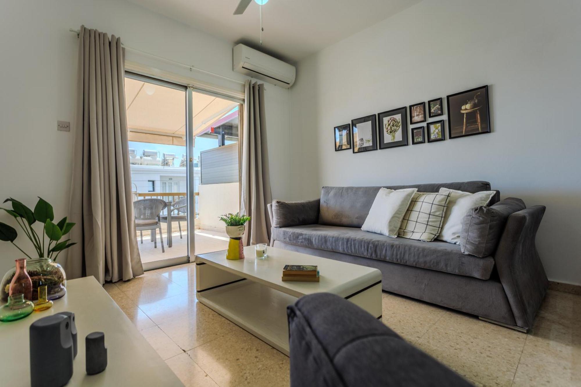 Margarita Gardens - Self Service Apartments Пафос Екстер'єр фото